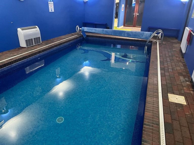 Baby Swimming Lessons – Turtle Tots Suffolk & North East Essex – Pool – Fieldfare Private Pool