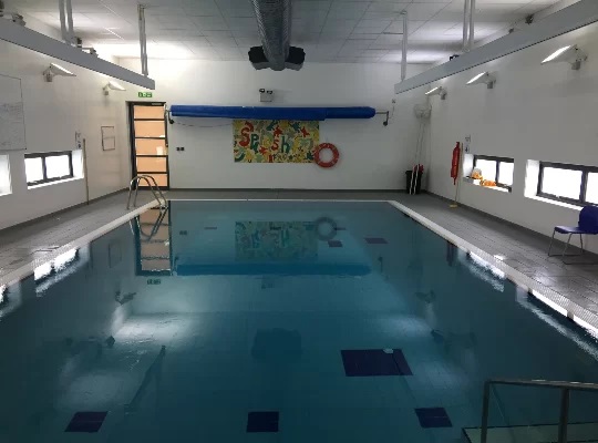 Baby Swimming Lessons – Turtle Tots South West Sussex – Pool – Oak Grove College