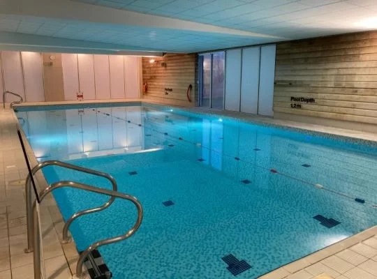 Baby Swimming Lessons – Turtle Tots Suffolk & North East Essex – Pool – Everlast Gym