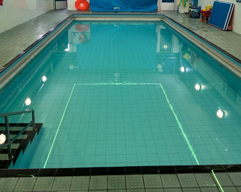Baby Swimming Lessons – Turtle Tots South Trafford, Haydock & Halton – Pool – Chesnut Lodge School