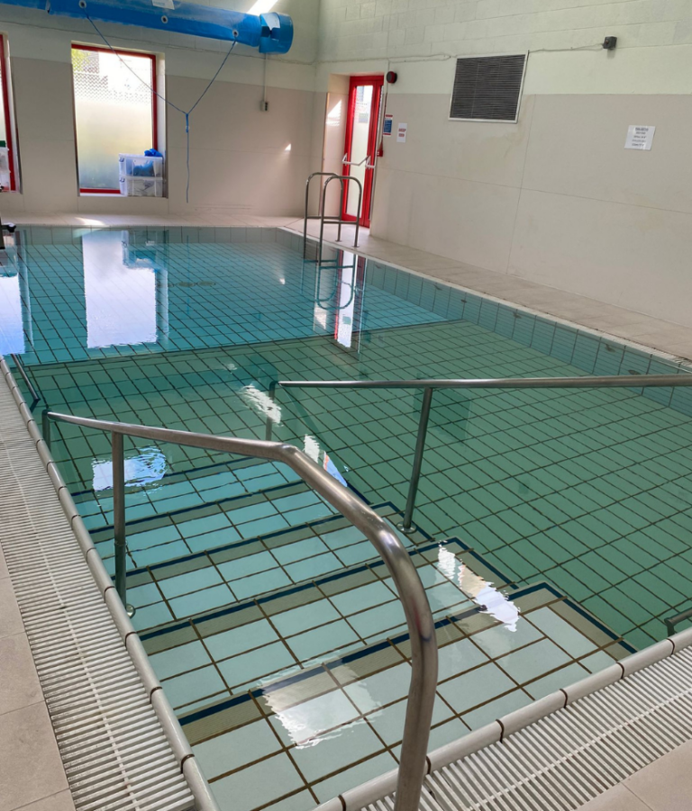 Baby Swimming Lessons - Milton Keynes - Pool - Milton Keynes Hospital Hydrotherapy pool