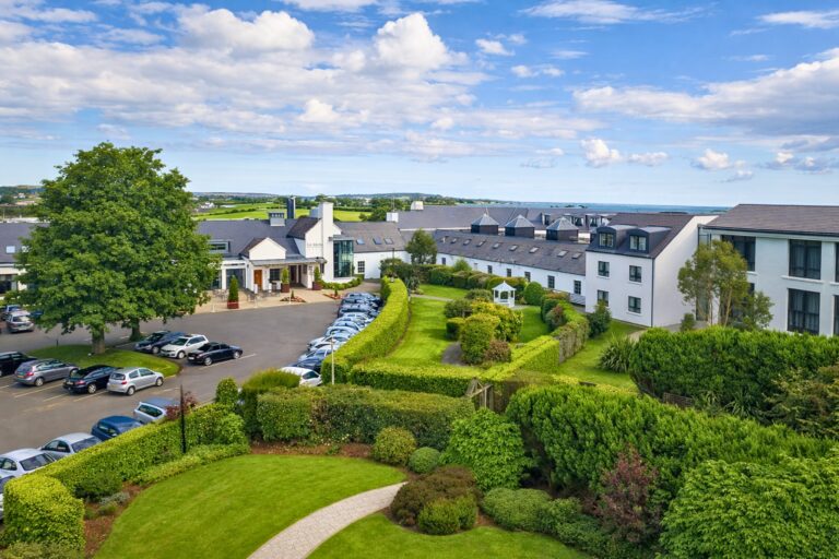 la mon hotel & country club carpark baby swimming